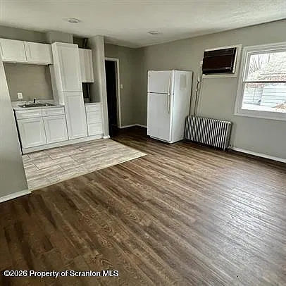 109 Smith St #1