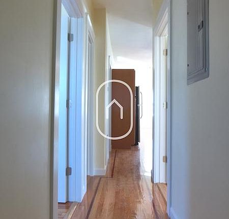 3rd image of 6 Smythe St #1B