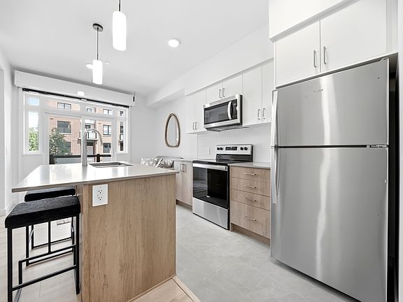 5th image of 31 Mill St #34