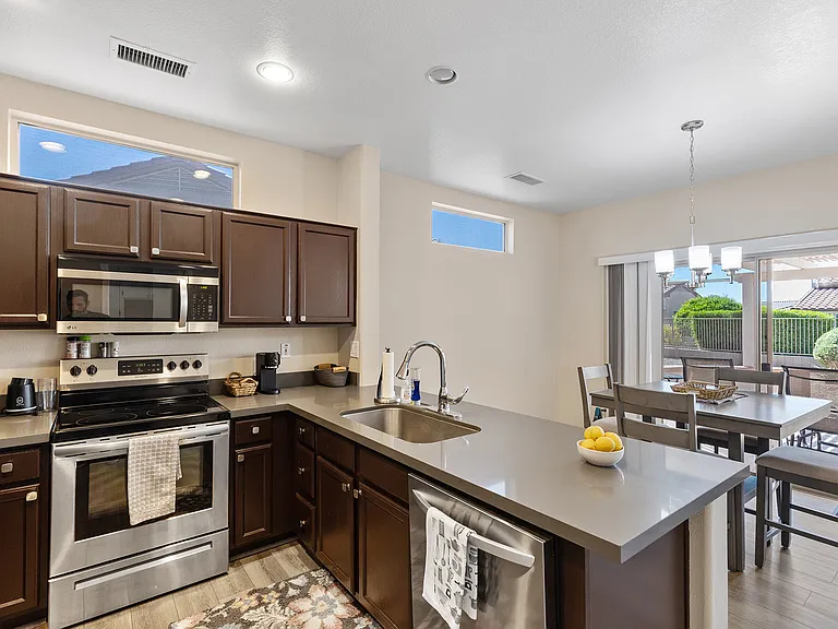 15573 W Vista Grande Ln — Photo 7