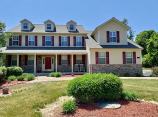 2152 Leithsville Rd, Hellertown, PA 18055