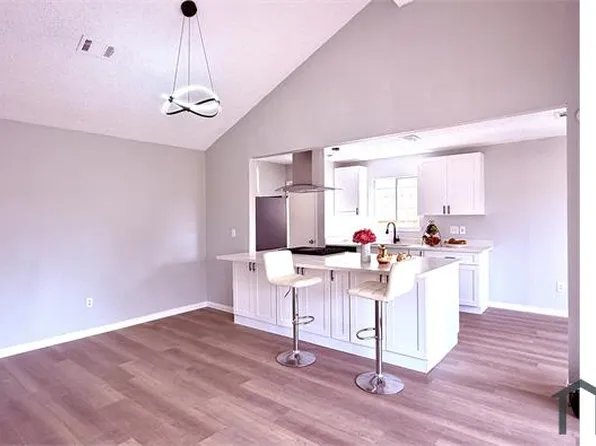 12071 Plumbrook Dr, Houston, TX 77099
