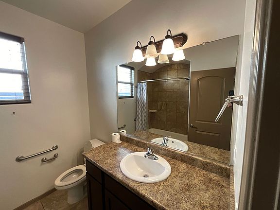 4th image of 3621 Santa Sabina Ave