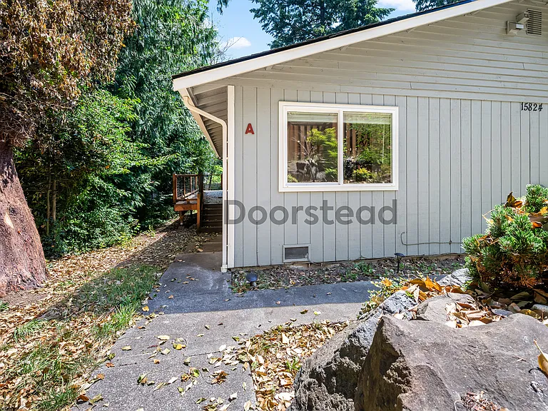 15824 9th Ave SW — Photo 8