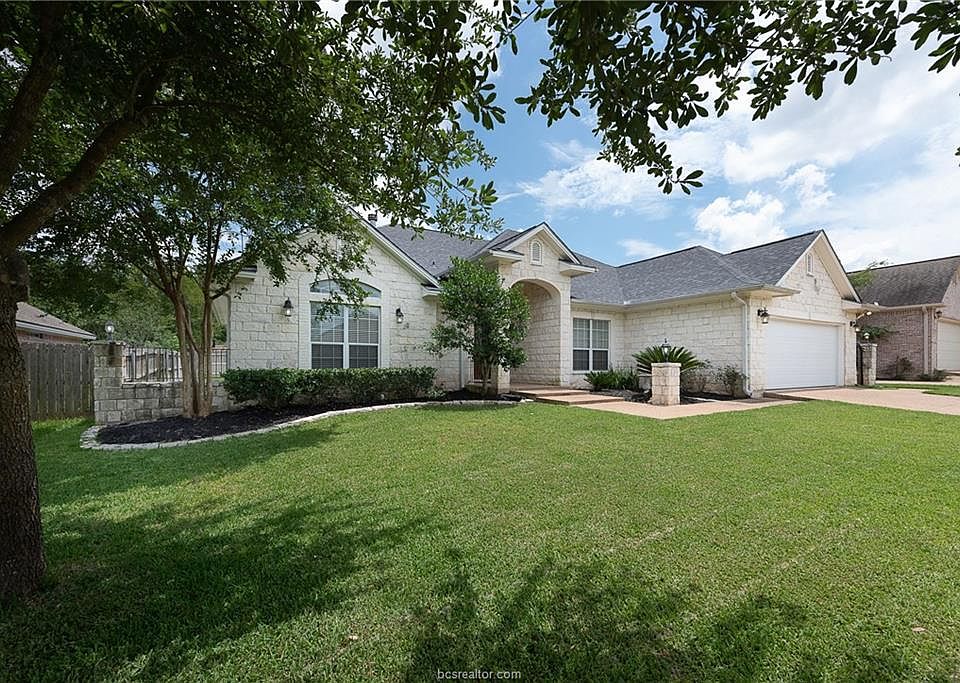 1st image of 308 Onyx Dr