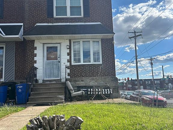 2nd image of 2800 Gilham St