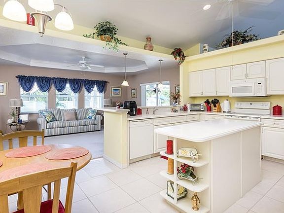 4th image of 3677 E Price Blvd