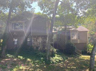 756 Scarlet Dr NE, Kennesaw, GA 30144