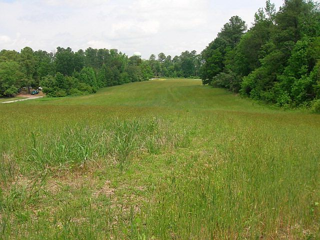 2nd image of 187 Memorial Dr