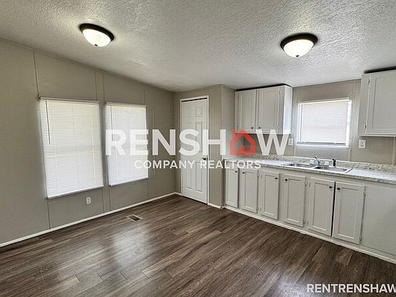 4th image of 288 W Brooks Rd