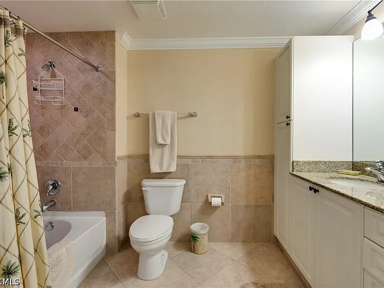 2825 Palm Beach Blvd #308 — Photo 23
