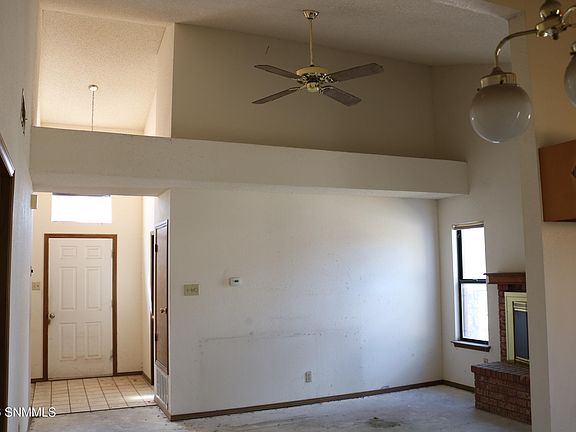 3rd image of 1156 N Willow St
