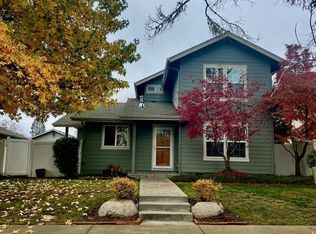 1134 Lincoln Rd, Grants Pass, OR 97526