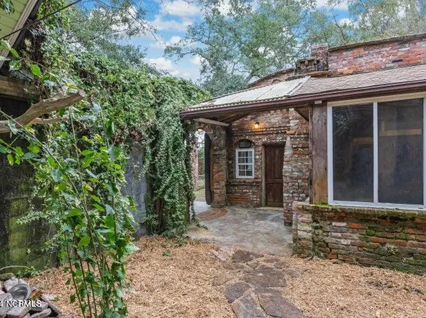 1308 N Atlantic Avenue, Southport, NC 28461