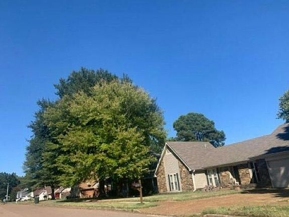 5th image of 3482 Josee Ln