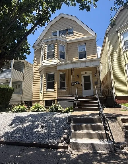21 Terrace Pl #1 — Photo 3