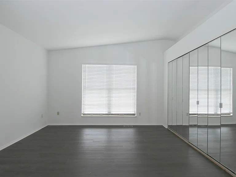 31119 Country Blf — Photo 12