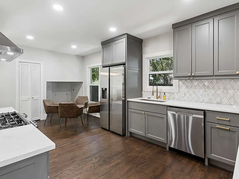 4516 Fairway St — Photo 10