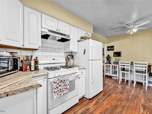 5th image of 188 Courtland Blvd