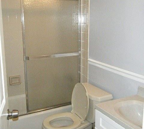 4th image of 610 N 16th St #11487782
