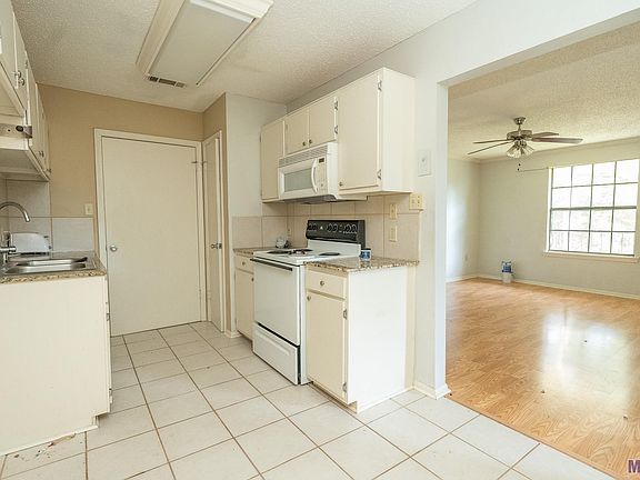 5th image of 915 W Macci St #22-D