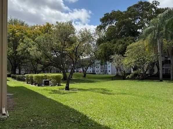 1300 SW 124th Ter UNIT 410, Pembroke Pines, FL 33027