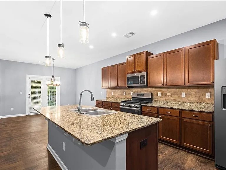 407 Aviary Ln — Photo 22