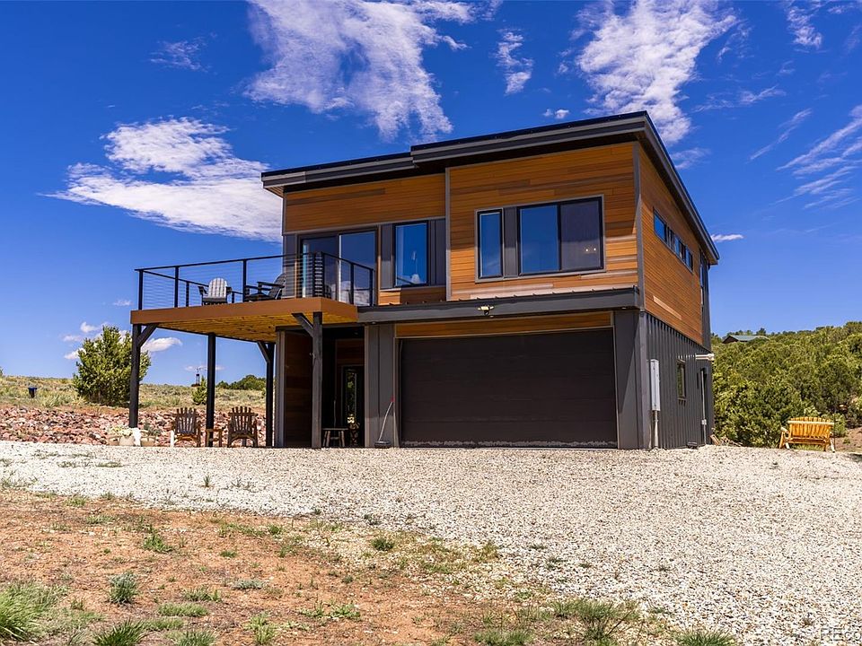 1st image of 341 Arapahoe Cir