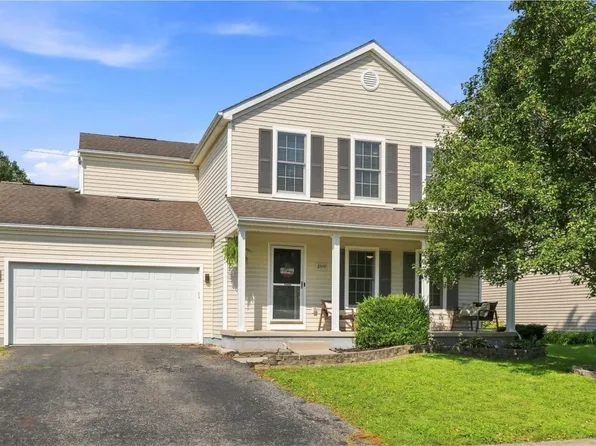 8599 Smokey Hollow Dr, Lewis Center, OH 43035