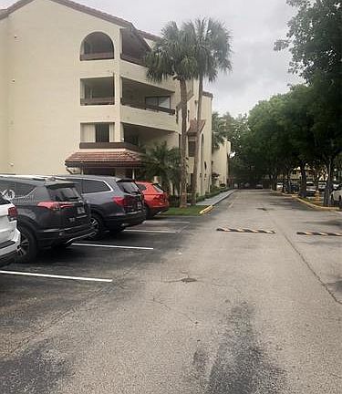 2nd image of 9040 SW 125th Ave #D101