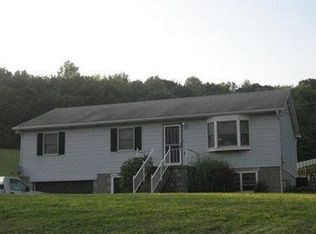 3527 Donnellville Rd, Natrona Heights, PA 15065