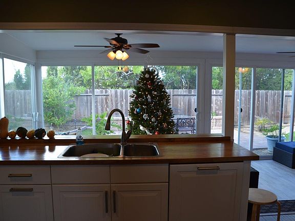 5th image of 6150 Radcliffe Dr
