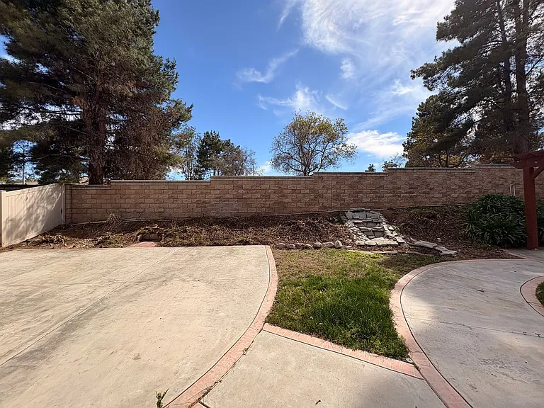 1456 Pinewood Dr — Photo 51