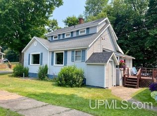 702 E Empire St, Ishpeming, MI 49849