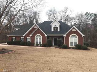 30 Hillsborough Ct, Sharpsburg, GA 30277