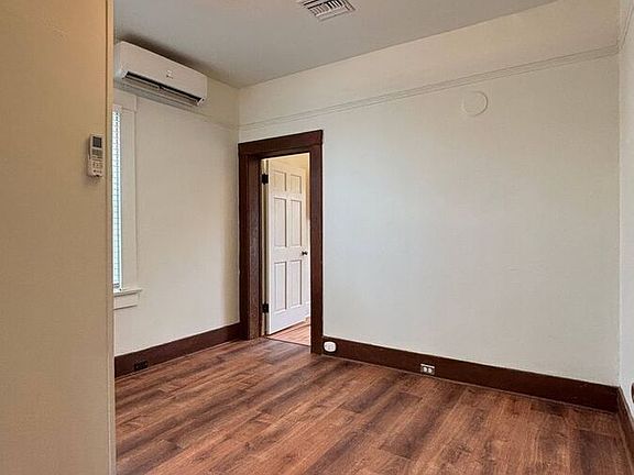 5th image of 540 N Ash Ave