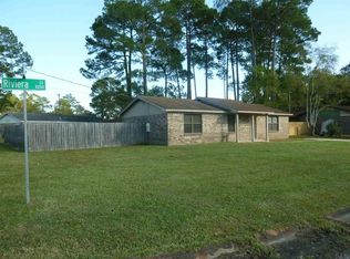 8203 Riviera Ct, Pensacola, FL 32506