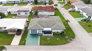3rd image of 8610 NW 57th Place