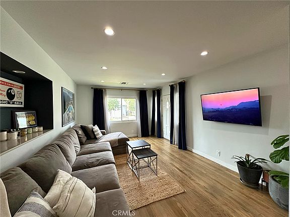 4th image of 5785 Bertrand Ave