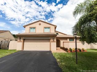 6190 Hawkes Bluff Ave, Davie, FL 33331