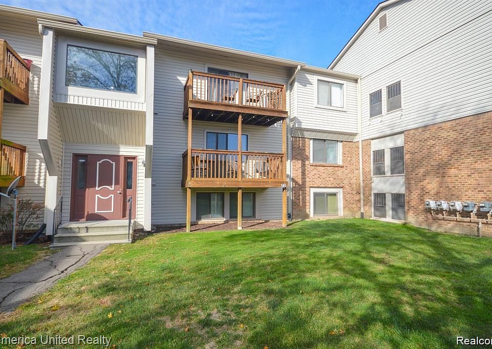 1st image of 30074 W Twelve Mile Rd Unit 114