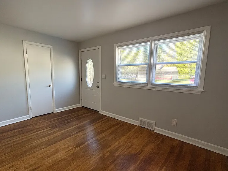 8414 Dawn Dr — Photo 5
