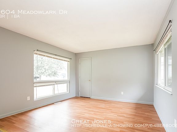 3rd image of 9604 Meadowlark Dr
