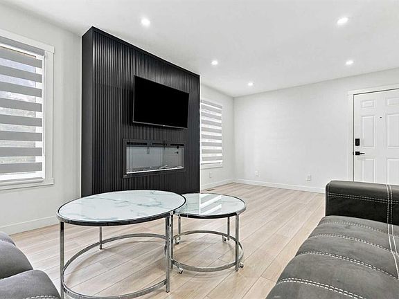 4th image of 62 NE Deer Ridge Way SE
