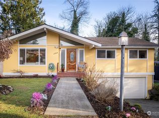 17322 95th Ave NE, Bothell, WA 98011