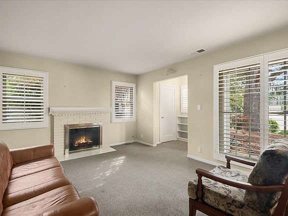 3rd image of 22091 Hibiscus Ct
