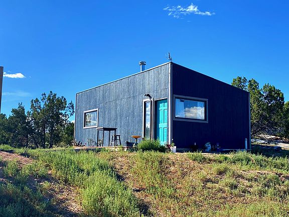 Gotta love these wide open desert spaces:)