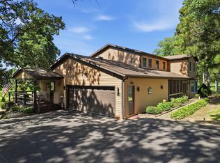8178 Oakville Rd, Mount Carroll, IL 61053