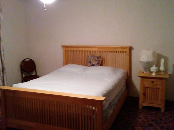 5th image of 1374 Bellevue Ave