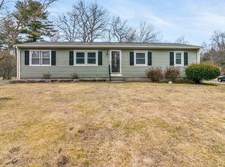 136 Pine Acre Rd, Springfield, MA 01129